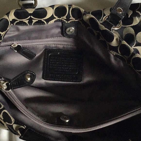 Coach shoulder bag. - Picture 5 of 5